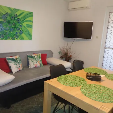 Apartamento Apartments With Parking Space Biograd Na Moru - 6228 Biograd Na Moru